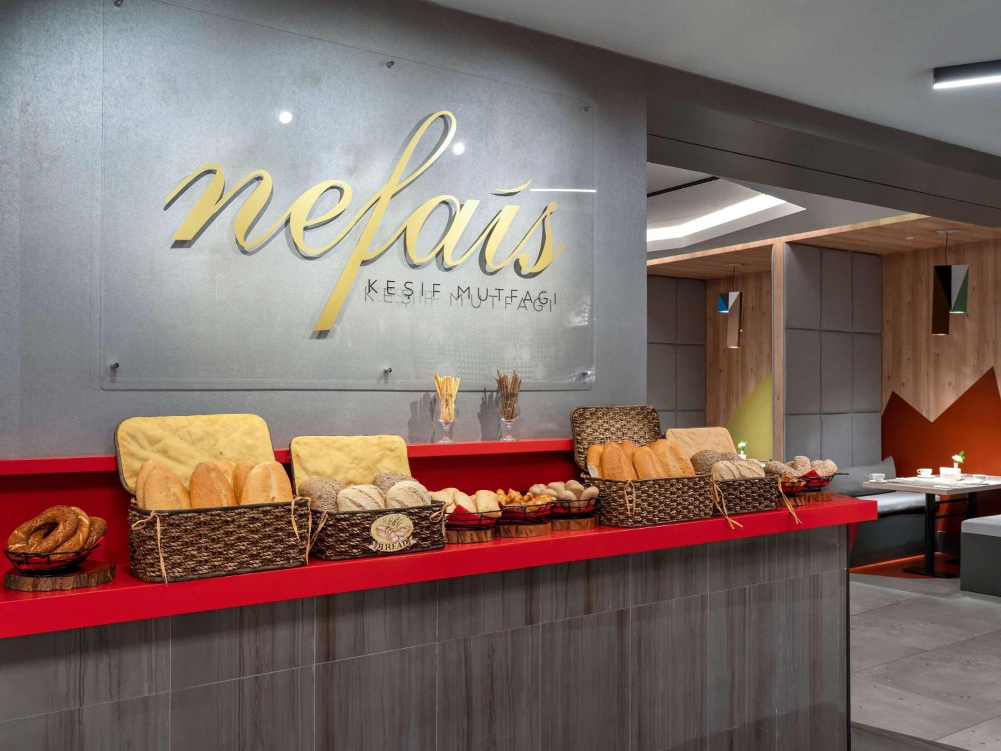 Novotel Gaziantep Exteriör bild